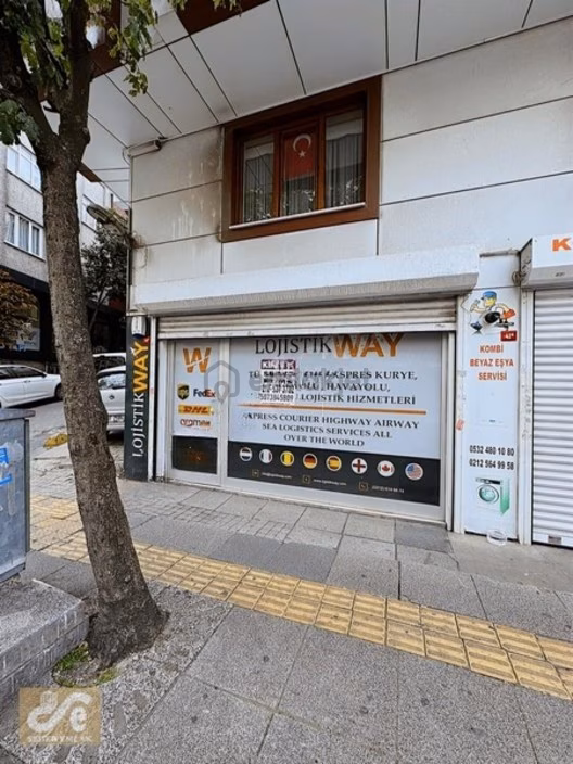 Hürriyet Mahallesi Akdeniz Caddesi Üzerinde 45 M² Kiralık Dükkan 1