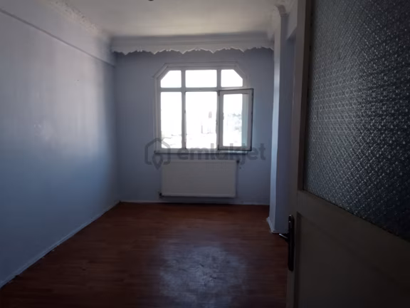 Gaziosmanpaşa Avrasya Hastanesine 5 Dakka Yürüme Mesafesinde 3+1/110m2/5. Kat Kiralık Daire 2