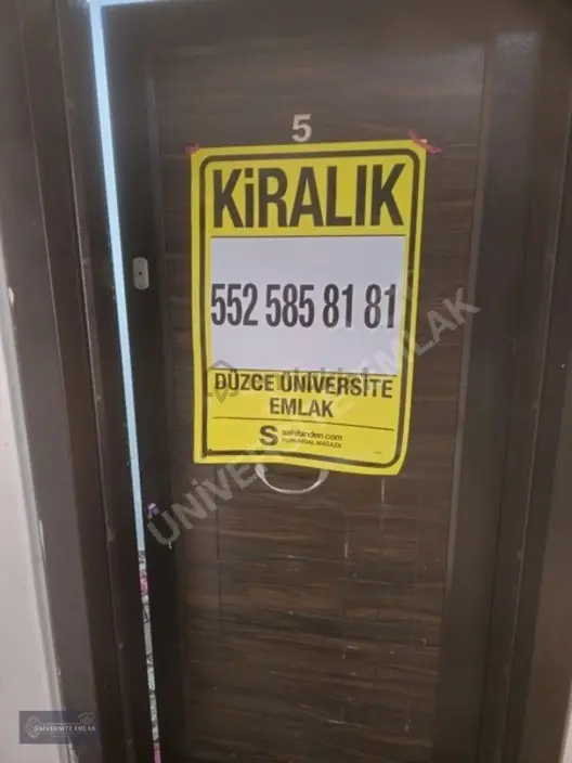 Düzce Üniversitesinde Abonelikler Açık Eşyalı Kıralık 2+1 Daıre 2