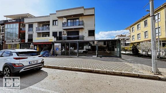 Güzelbahçe Yelki Merkez'de Cadde Üzeri Kiralık Dükkan 2
