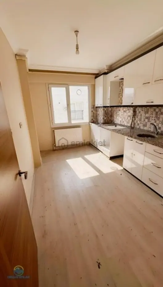 Orçun Emlak'tan Yeni İlçe Milli Eğitim Müdürlüğü Yakını Kiralık 1