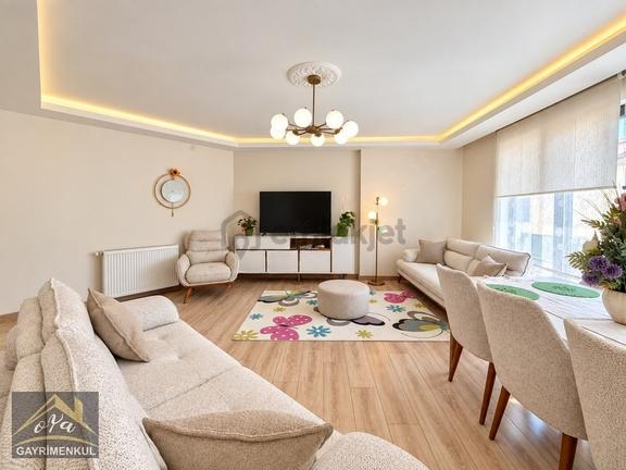 Kadıköyde Oya Gayrimenkul'den Ayrı Mutfak & Ön Cephe 2+1 Daire 2