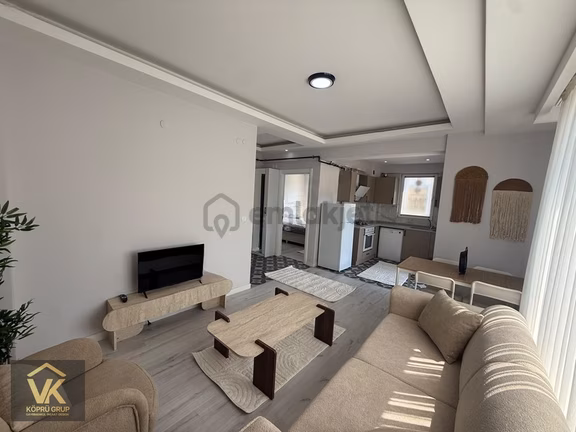 Vk Köprü Grup'tan Kiralık Bulvara Cephe Eşyalı 1+1 Daire 1