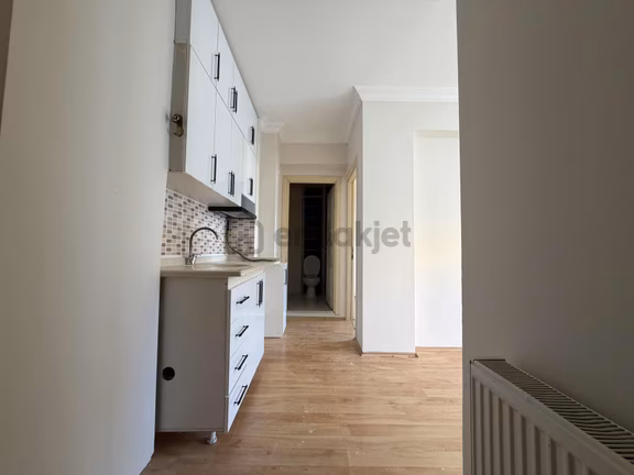 Kolçan Emlak'tan Yunusemre'de Tapu Civarı 1+1 Satılık Daire 2