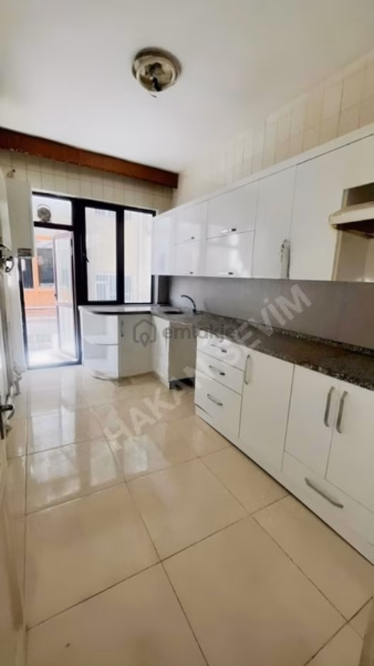 Vadi Maldiadan Kanalboyunda Mado Üstü 3+1 Kiralık Daire 1