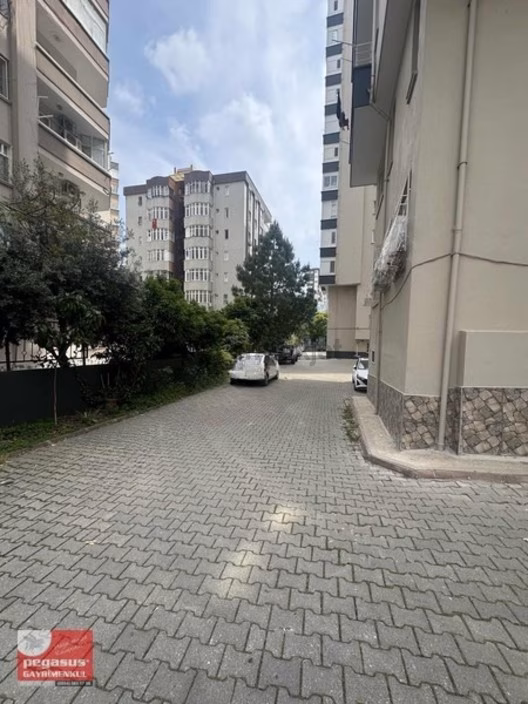 Pegasusdan Sosyete Pazarı Cıvarı Satılık Daıre 1