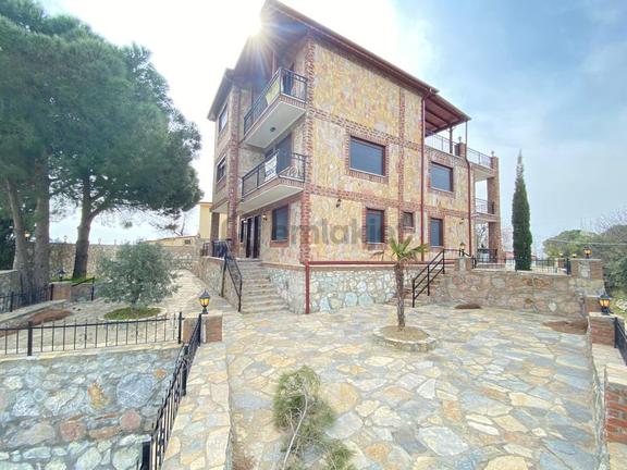 ꧁ Ay Emlak'tan꧂çamlıbel'de Deniz Ve Dağ Manzaralı Havuzlu Satılık 6+1 Tam Bağımsız Taş Villa 1