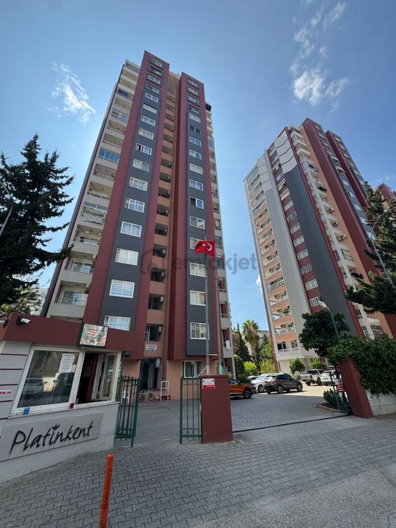 Toros Mahallesi'nde Geniş Balkonlu Kiralık 4+1 Daire 1