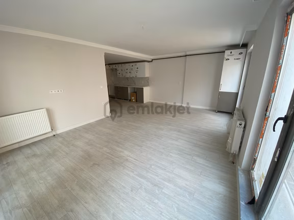 Kuttaş 'tan Bahçelievler 'de 1+1 Yeni Bina Kiralık Daire 2