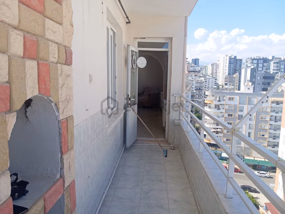 Vega'dan Mezitli Akdeniz Mahallesi'nde Deniz Manzaralı Doğalgazlı Kiralık 3+1 2