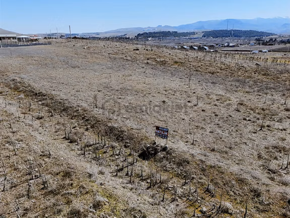 Me Ka Group'tan Sinanpaşa Akörende İzmir Yolu Üzeri Satılık Arsa 1