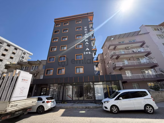 Menemen Esatpaşa'da Kapalı Mutfak 2+1 Kiralık Daire 1