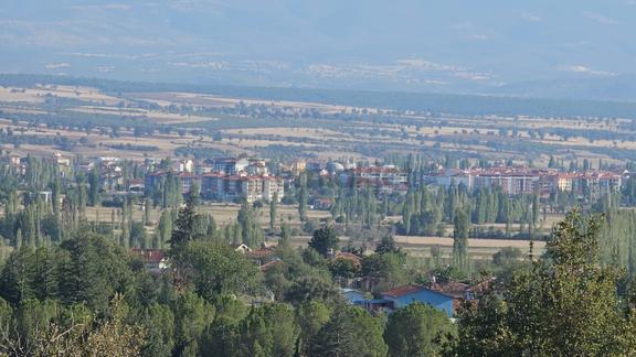 Uşak Banaz Banazköyde 5.957 M² Tek Tapu Müstakil Arazi 1