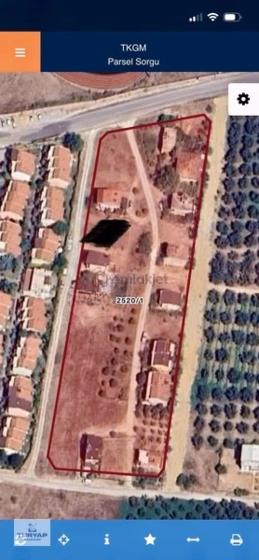 İznik Selçuk'ta, Göle Yakın 257m² Projeli Satılık Villa Arsası 2