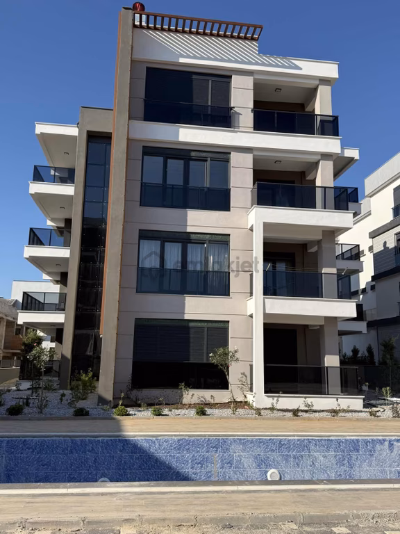 Havuz Cephelı Ara Kat Satılık 1 + 1 1