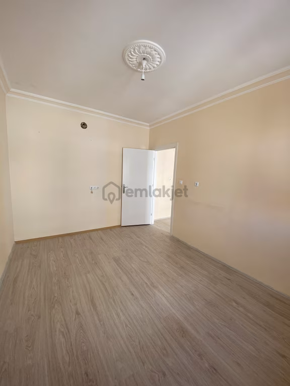 Kırbağı'nda Satılık 1+1 Daire - 55m² Net, Uygun Fiyatlı 2