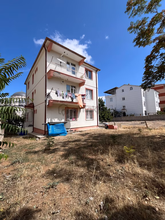 Karaman Yunuskent Mahallesi'nde Kiralık 3+1 Ferah Daire 2