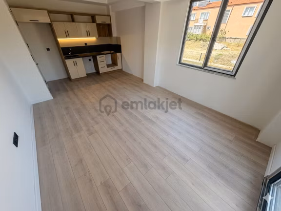 Aktif'ten Zeytinlide Satılık Değer Kazandıran Konumda Harika Geniş 1+1daire 2
