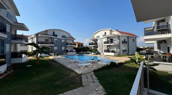 Belek'te Havuzlu Sitede 2+1 Eşyalı Giriş Kati 1