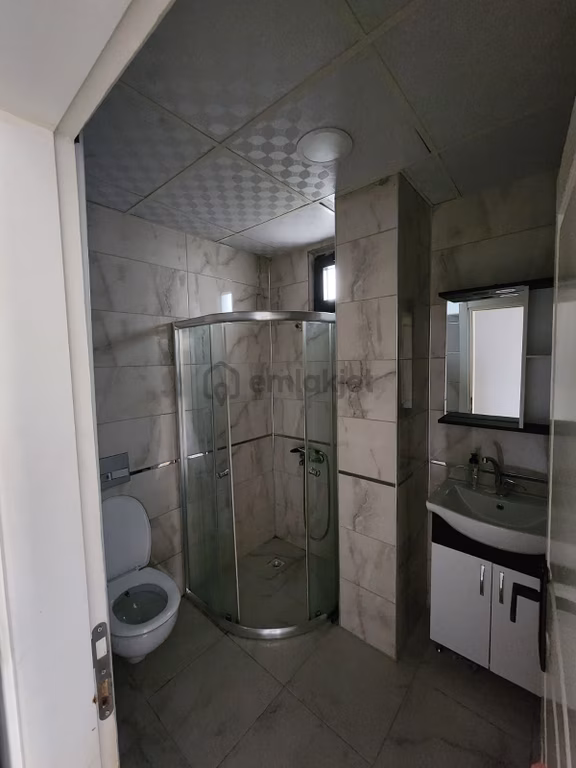 Samsun Atakum İstiklal Mahallesi'nde Giriş Kat 2+1 Kiralık Daire 1