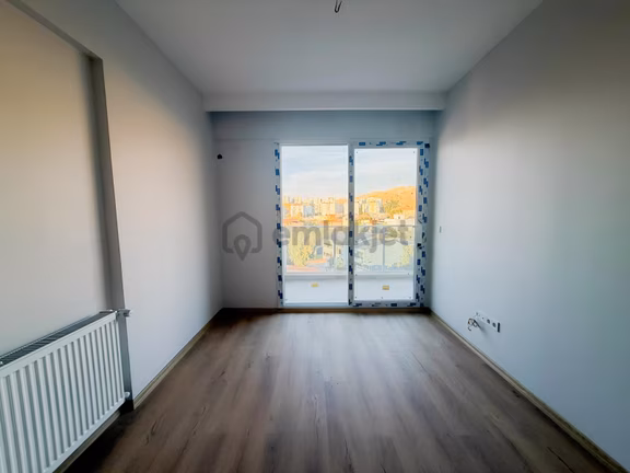 Harmandalıda Havuzlu Sitede Önü Açık Ferah 1+1 Kiralık Daire 2