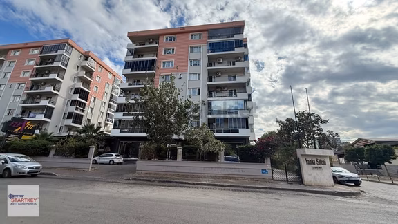 Karşıyaka Zübeyde Hanım Mahallesinde Kiralık 3+1 Daire 1