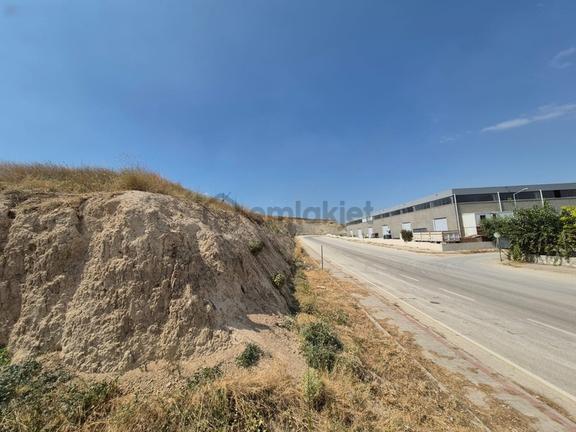 Bozburunda Güzel Lokasyonda İmarlı Satılık Sanayi Parseli 2
