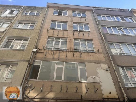 Bakırköy Zeytinlik' Satılık Bina 7 Katlı 1