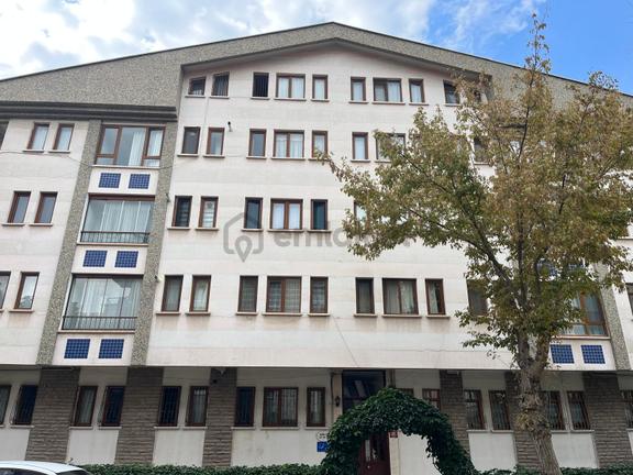 Sbell'den Dikmen'de Genç Binada Eşyalı 3+1 1