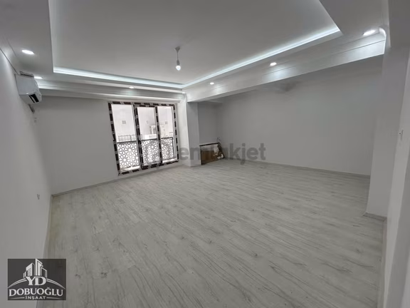 Bahçelievler Cumhuriyet'te Sıfır 3+1 Giriş Kat Daire 1