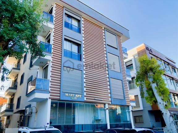 Bornova Ege Üniversitesi Karşısı Eşyalı 1+1 Kiralık Daire 1