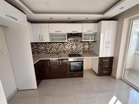 Nova Grup'tan Merkezi Konumda Kiralık 5+1 Dubleks Daire 2