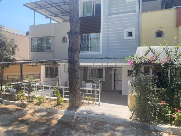 Soğucakta Masrafsız, Full Eşyalı Bahçeli 4+1 Yazlık 1