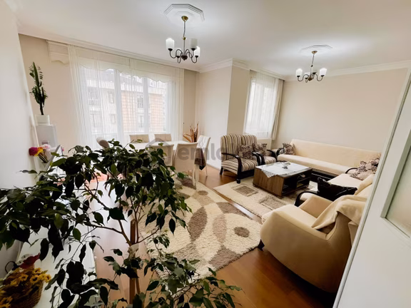 Elalmış Caddesin De Finans Merkezine Komşu 3+1 Kiralık Büyük M2 1