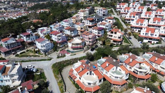 Kadınlar Denizi'nde Her Kattan Deniz Manzaralı 5+2 Villa 1