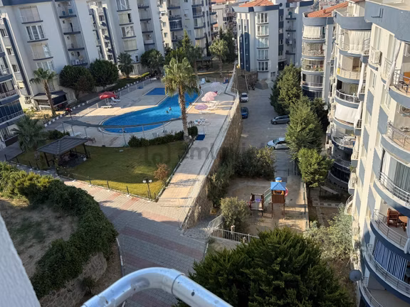 Havuzlu Sitede Doğalgazlı Ara Kat 3+1 Daire 2