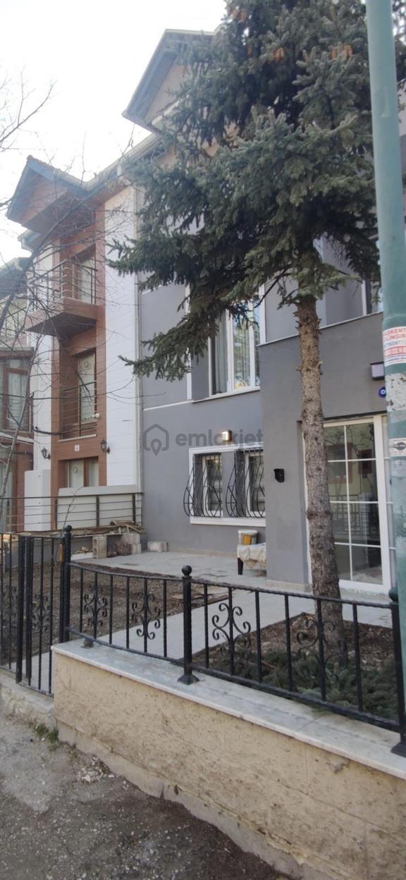 Bahçe Katı Eşyalı Kiralık Daire 1