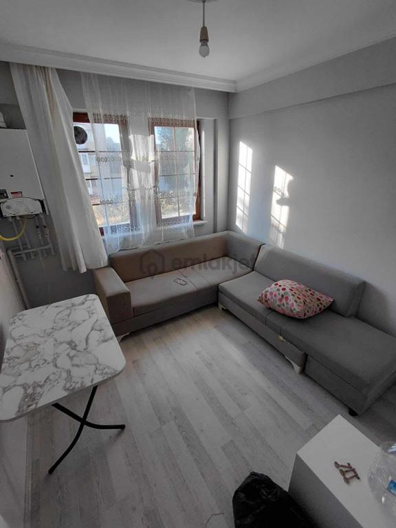 Kolçan Emlak'tan Kiralık Saray Mahallesi Saray Sineması Yanında 1