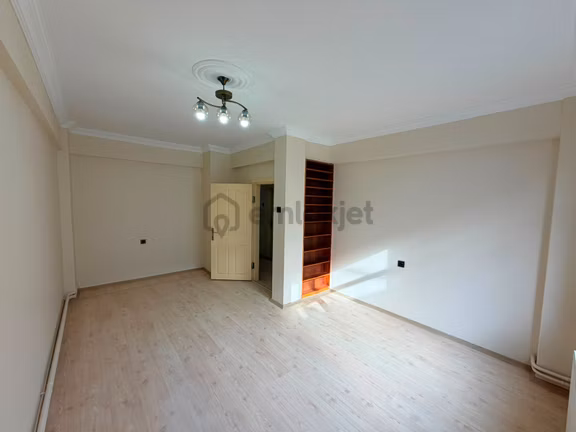 Samsun İlkadım Zafer Mahallesinde Kiralık 2+1 Daire 2