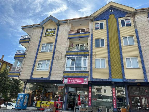 Yılmazer'den Karapürçek'de Cadde Üstü Ön Cephe Kök Tapu 1