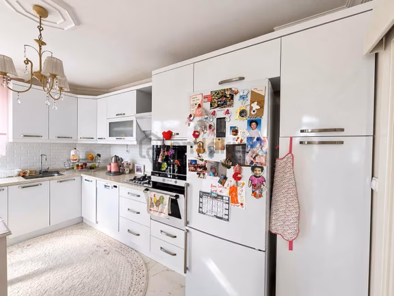 Perge Bulvarında Merkezi Konumda | 145 M² Masrafsız 3+1 Satılık 2