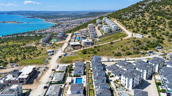 Butik Site İçi Deniz Manzaralı Geniş Bahçeli , 1+1 Daire 2