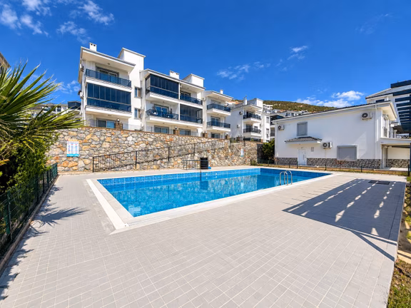 Butik Site İçi Deniz Manzaralı Geniş Bahçeli , 1+1 Daire 1