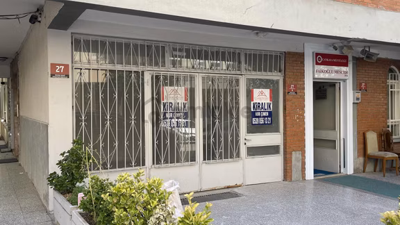 Çankaya Fakülteler Mahallesinde Kiralık 20 M2 Dükkan 2