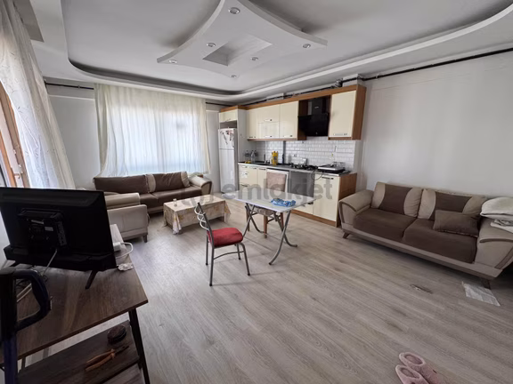 Asil Emlak'tan Muradiye Mah'sinde 1+1 Eşyalı Kiralık Uygun Daire 2