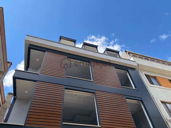 F-l Emlaktan Emaar Avm Libadiye Ve Acıbadem Metrobüs Yakını 2+1 1