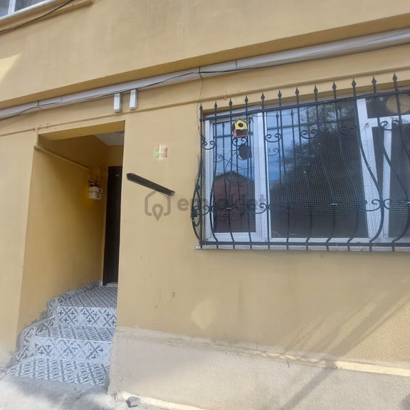 Tarabya Sahile Yakın Kurumsal Çalışana 2+1 Kiralık Daire 1