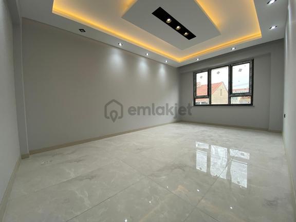 Estorıa'dan Büyük Park Yanı Özel Garajlı Satılık 2+1 Daire 1