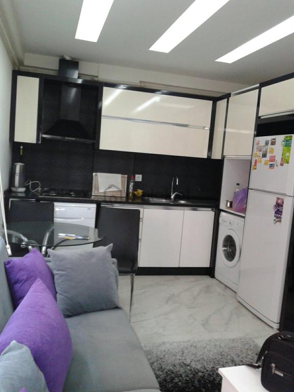 Ender Uysal Gayrimenkulden Sitelerde Foruma Yakın 1+1 Kiralık Klimalı Asansörlü Lüx Apart... 1