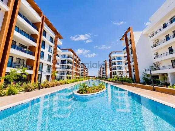 Havuz Manzaralı Ara Kat / Doğalgazlı / 66 M2 Geniş Daire 1